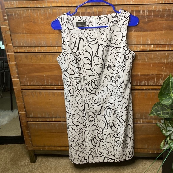 AB Studio Dress - Picture 2 of 5